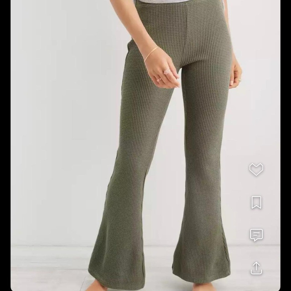Aerie High Rise Waffle Knit Flares Size XL SAGE GREEN